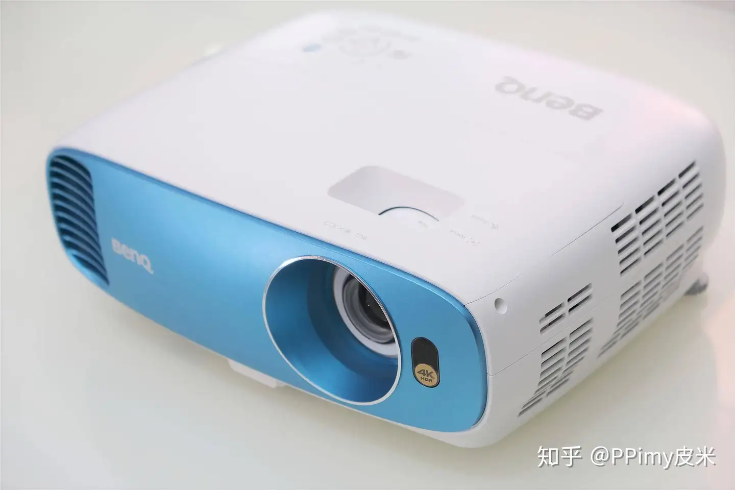 近乎极致的家用4K投影：明基（BenQ）TK800M - 知乎