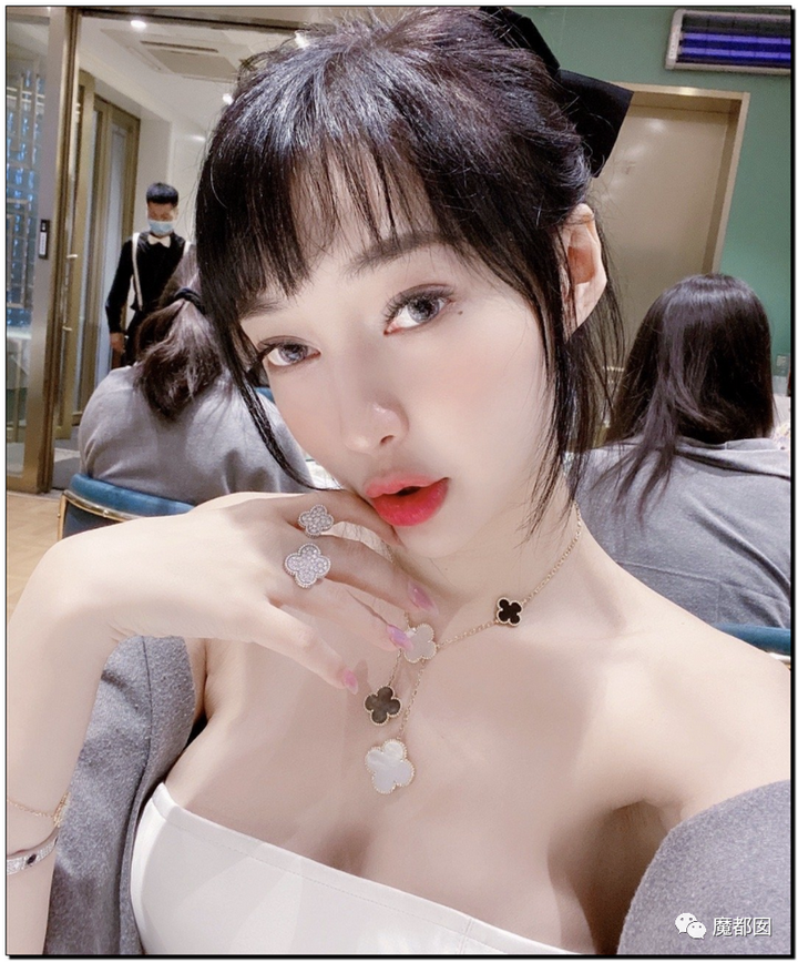 顶级网红郭美美出狱后再次被抓!真相令人唏嘘!76 顶级网红郭美美出狱后再次被抓!真相令人唏嘘!76