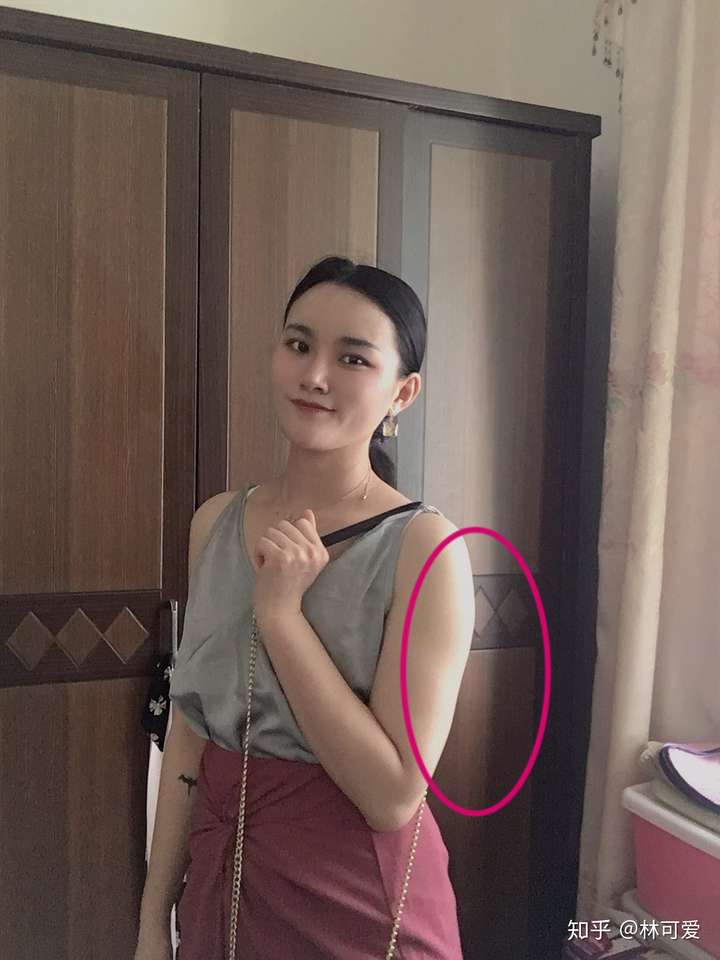 166cm102斤的女孩子胖吗