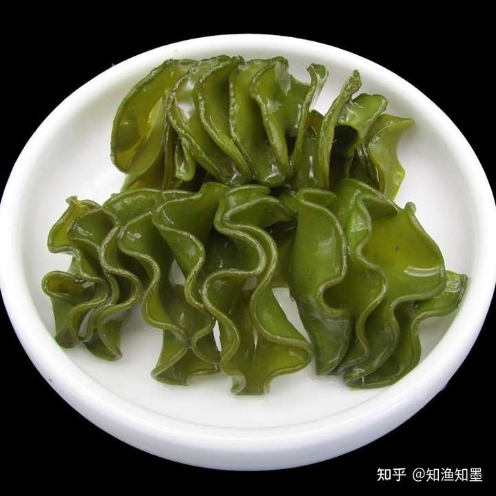 海木耳又称海芥菜,裙菜.怀孕是可以吃的.