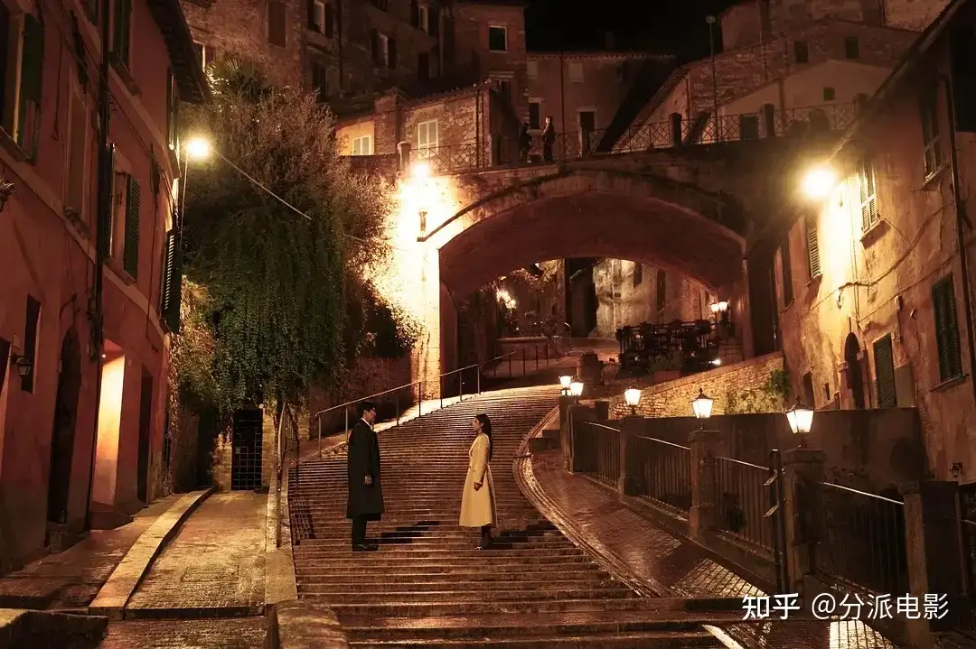 《爱情怎么翻译？》豆瓣8.5，登顶15国收视榜首！