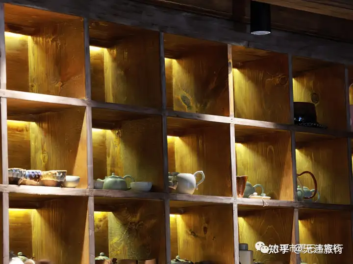 去有风的地方｜看治愈系风景！(有风景有美食的说说)