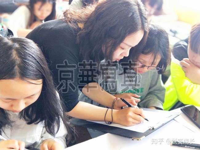 萍乡服装学校一名学生坚信 学服装设计专业 做时尚达人 知乎