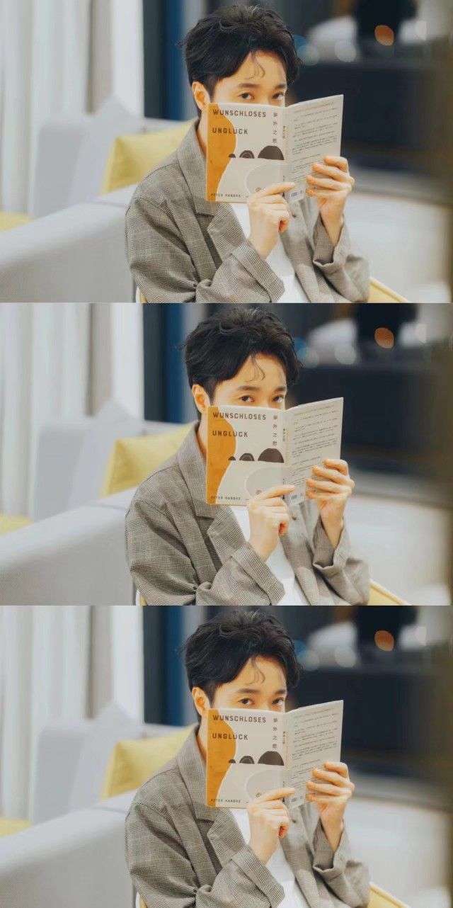 有没有吴青峰的看书的图片?