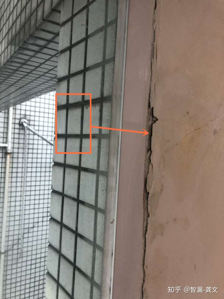 阳台下雨漏水,怎么办?