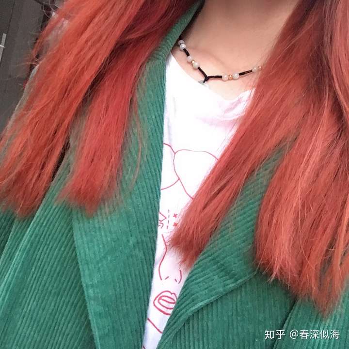 脏橘色褪色后是什么颜色呀