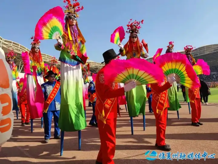 干货分享（临夏非遗六百年秧歌）临夏秧歌队为什么都戴眼镜 第6张