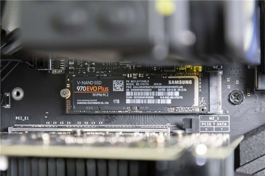 三款高性能热门nvme Ssd对比测评 哪一款更值得选购 知乎