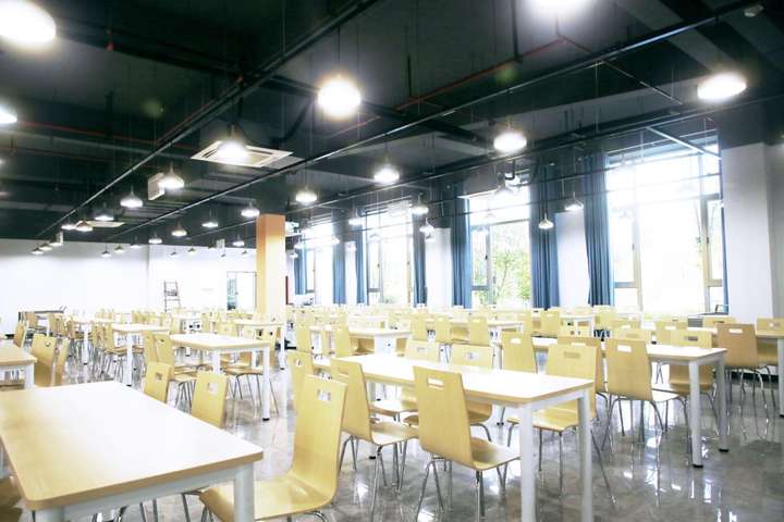 v2-2e78d81cdd6a6ef4cb6e5725ba6be276_720w.jpg?source=d1c2d5a6