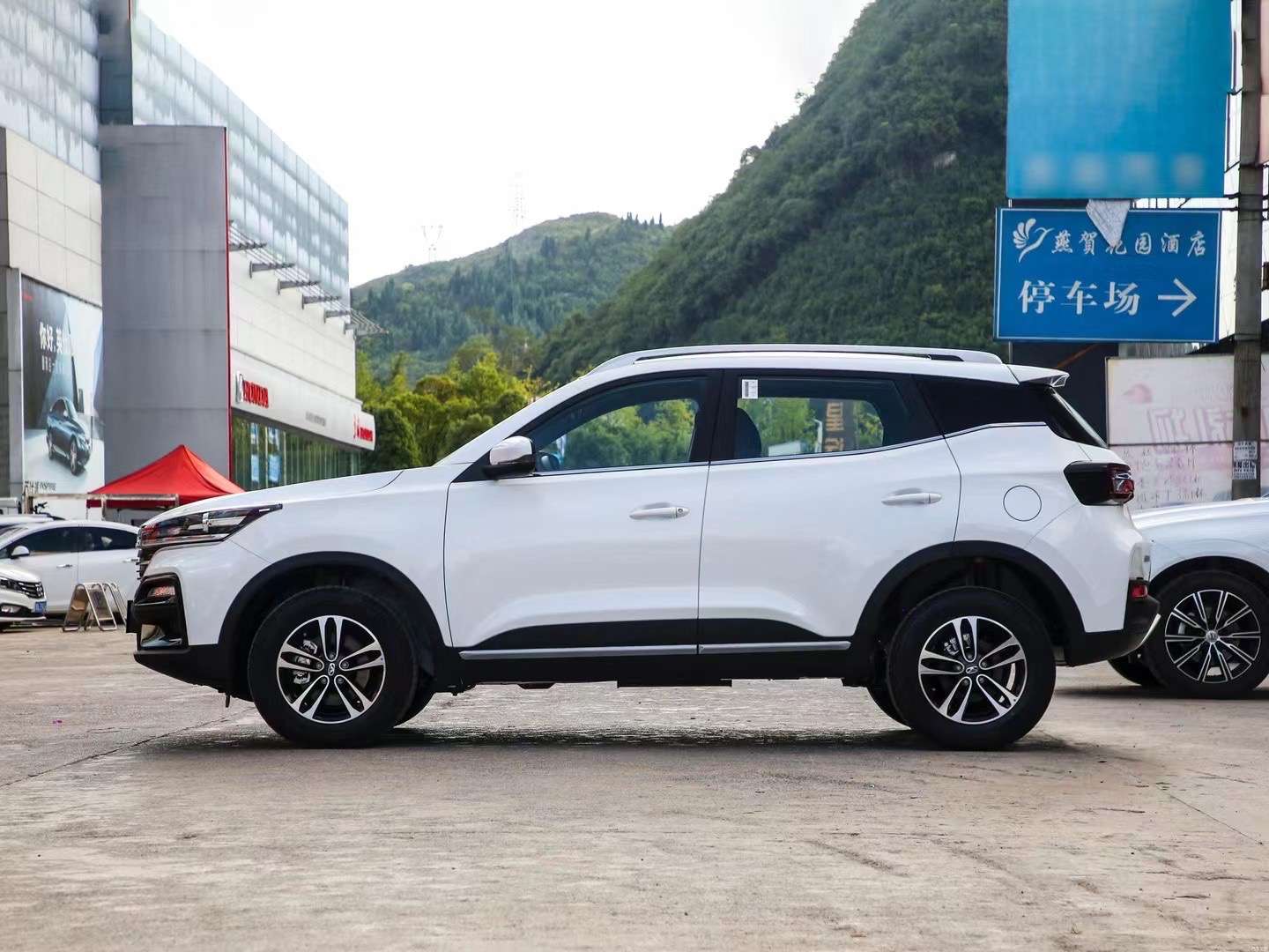 芜湖强哥圣骑汽贸 的想法: 23款凯翼炫界,最便宜的suv 手动惠享6490