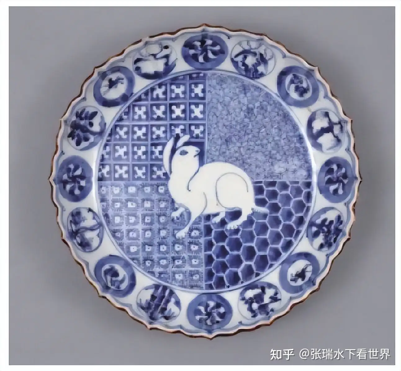 业火凝炼 玲珑惊艳 明清外销青花瓷为何成为china国货之光 知乎