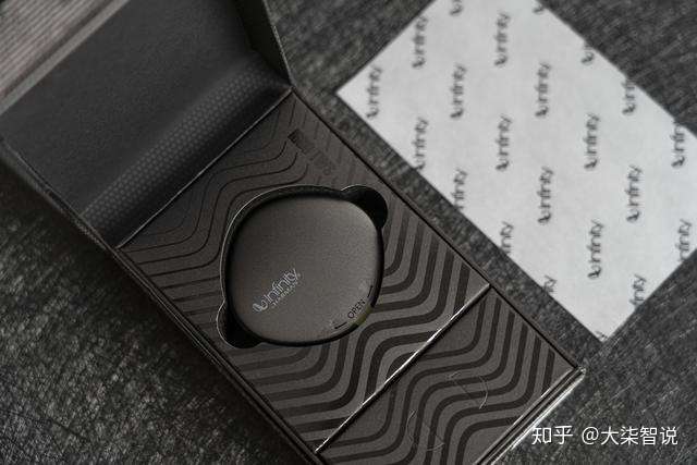 360旋转开启哈曼音质燕飞利仕i600蓝牙耳机开箱体验