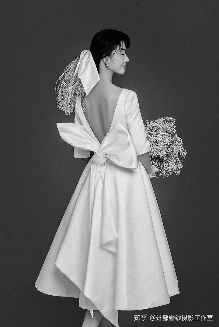 进部婚纱摄影有一种极简叫遇见黑白婚纱照