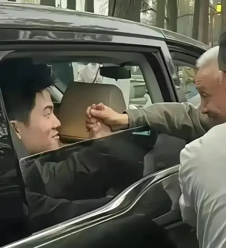 俞敏洪专访引怒众人东方甄选福建行老俞带队收效差赔本赚吆喝