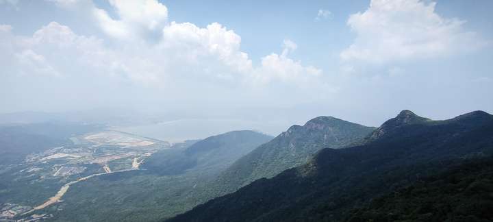 四眼,愛運動,攝影 七娘山簡介 七娘山位於深圳市大鵬新區南澳鎮新大村