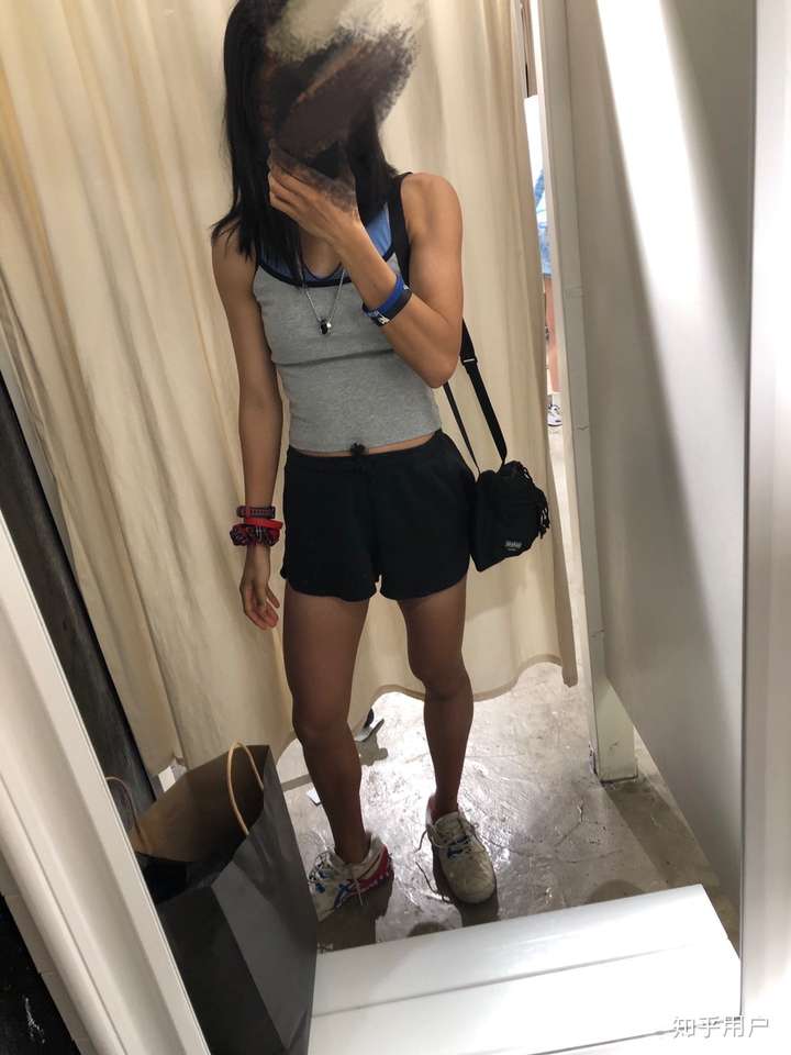 女孩子身高166cm体重110斤算不算胖