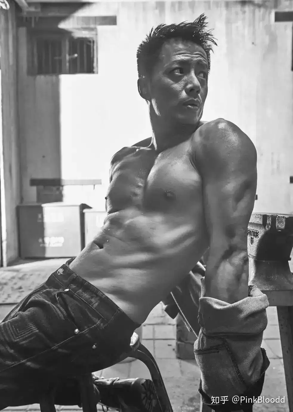 妖孽」段奕宏：一人千面，为戏为奴- 知乎