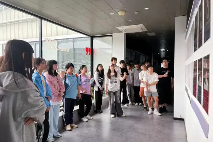 浙江省广播电视中等专业学校组织学生开展校企实践研学活动！(图3)