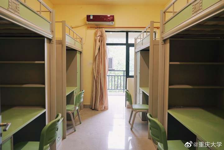 我国985,211中宿舍上床下桌的大学有哪些?