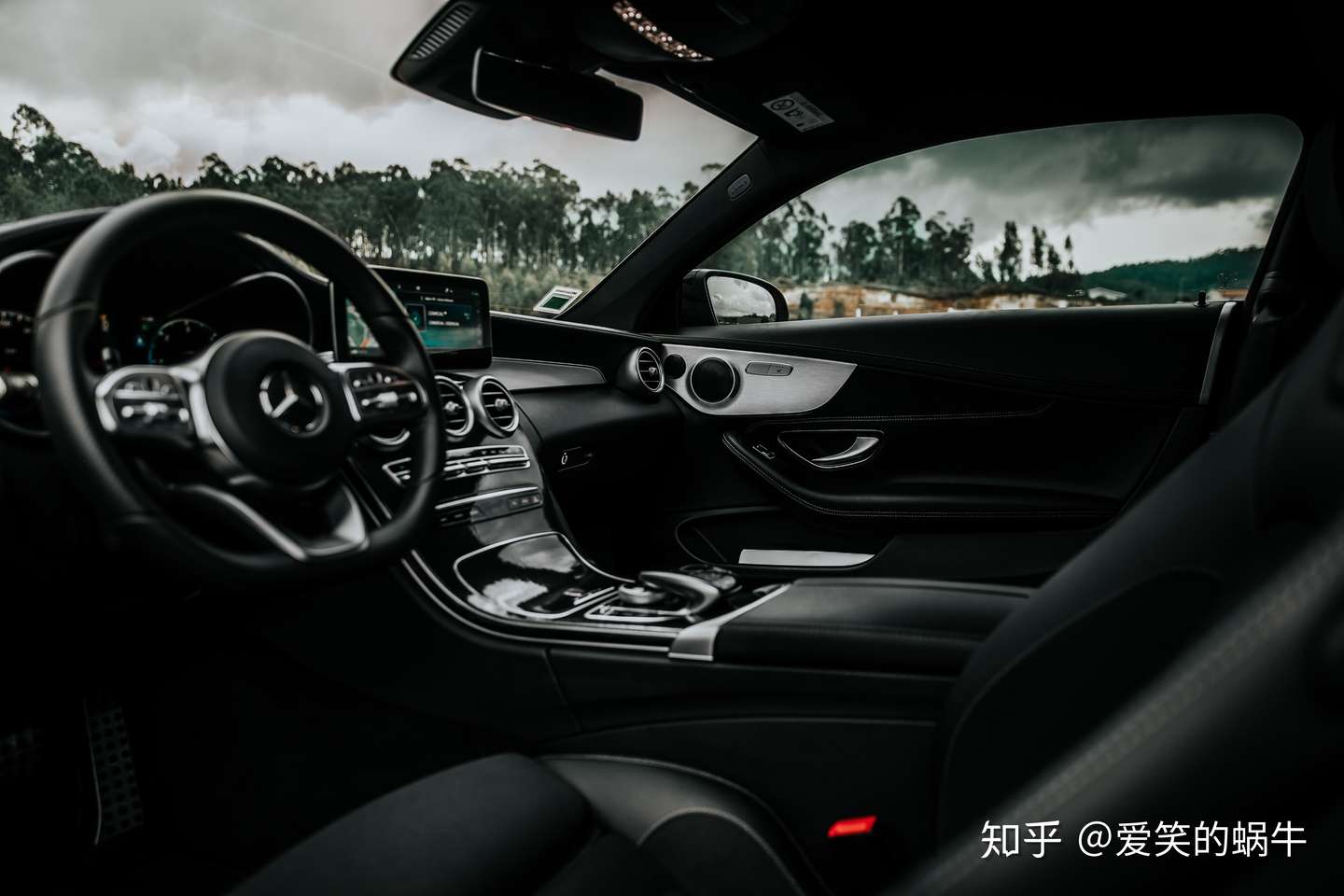 爱车里需要购置什么常用需要的实用物品 配置哪些车品以提高用车体验 知乎