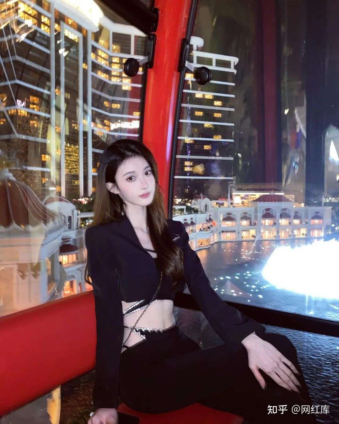 国产网红Sara,精致五官曼妙身材,甜美迷人的气质女神 Instagram-第8张