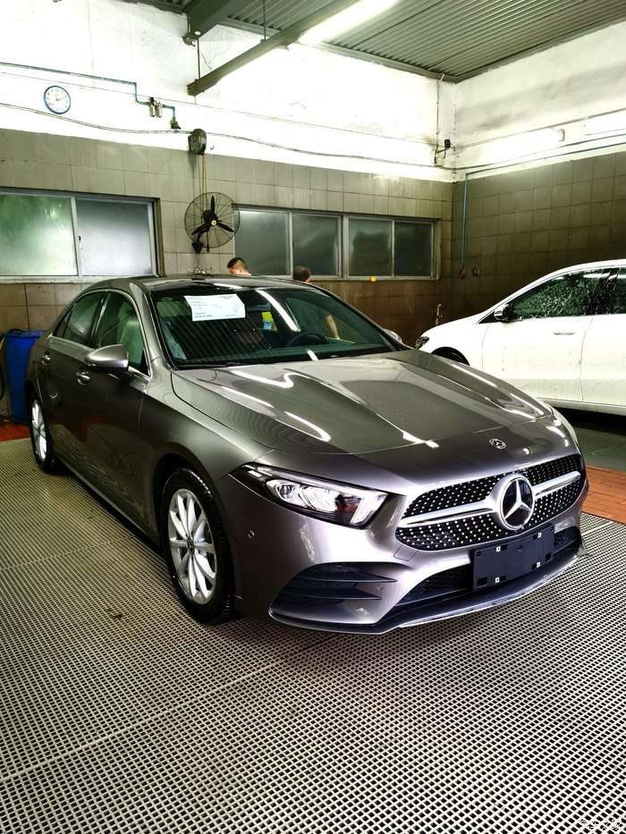 奔驰a级200l运动时尚山脉灰毕竟车如老婆车无完车