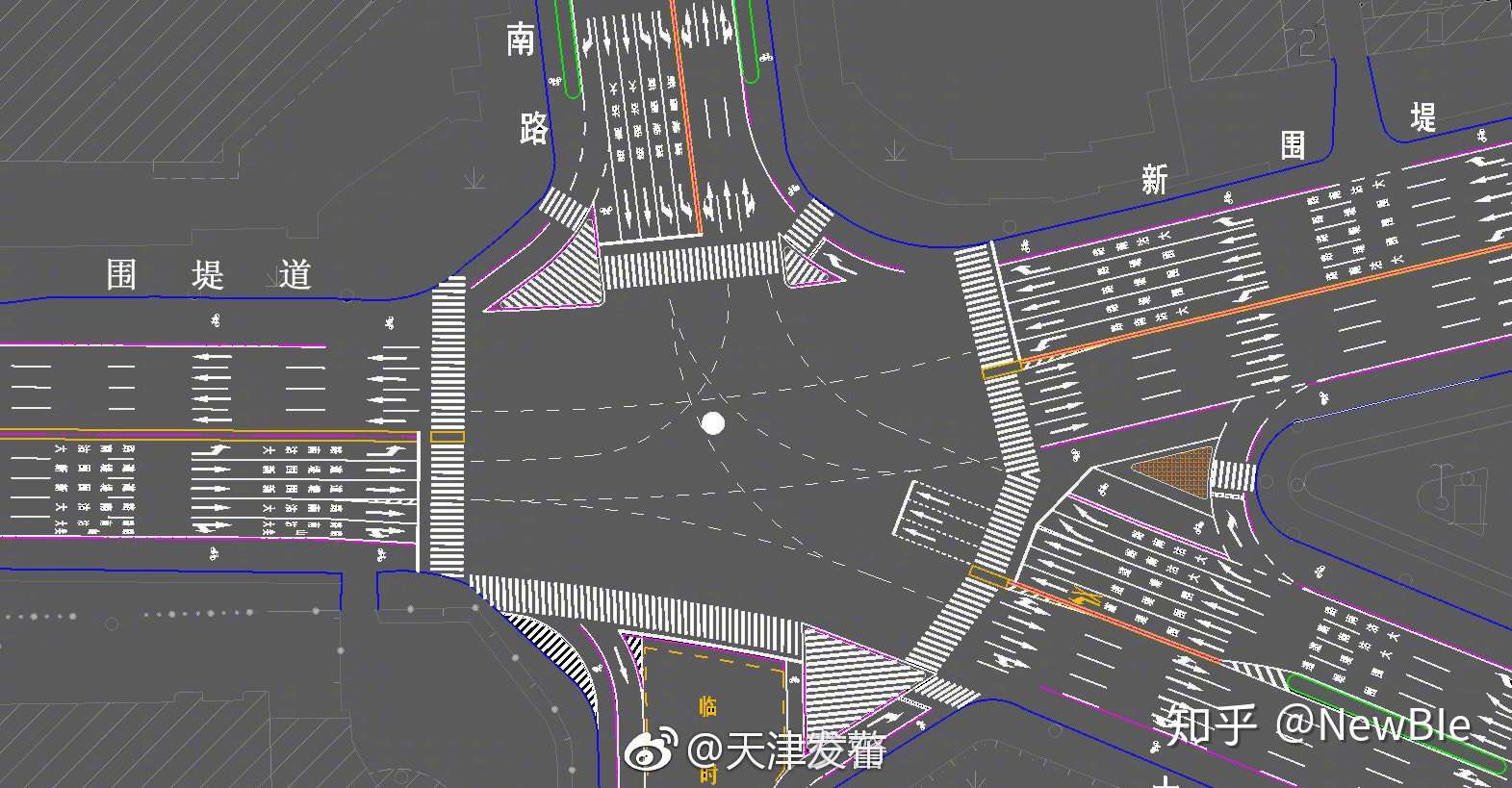 图一和图二是天津五岔畸形路口的交管措施