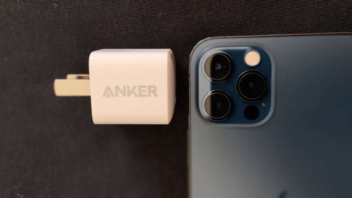 苹果12pro用什么样的充电器