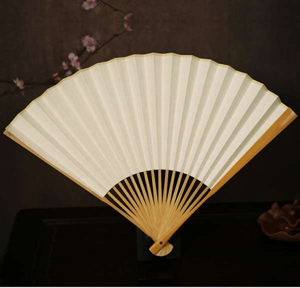 稍加改进的最传统的样式,也叫"古方",标准的古方彻头彻尾地是个长方形