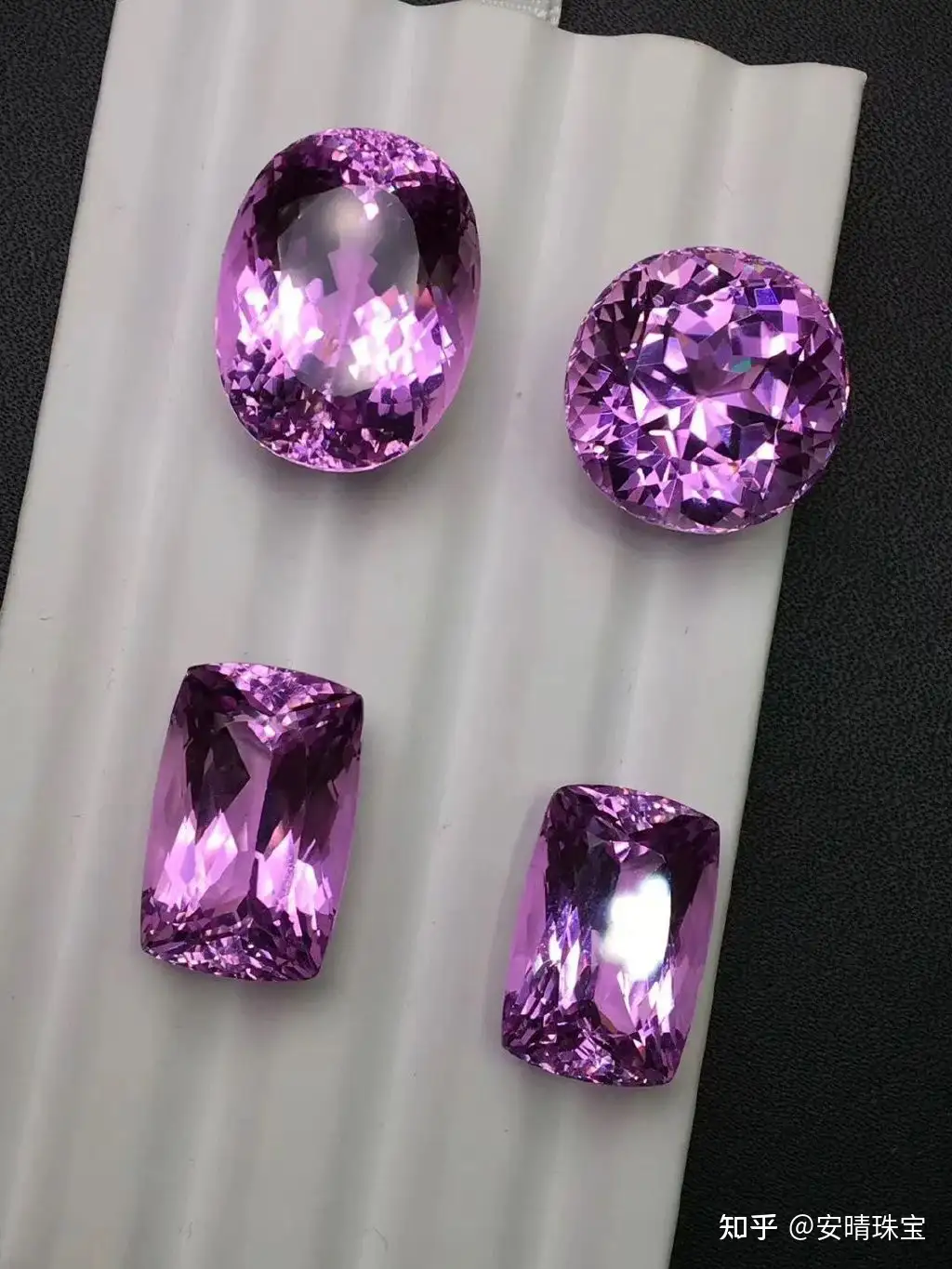 紫锂辉是什么，紫的、透的哪个才是最好的？