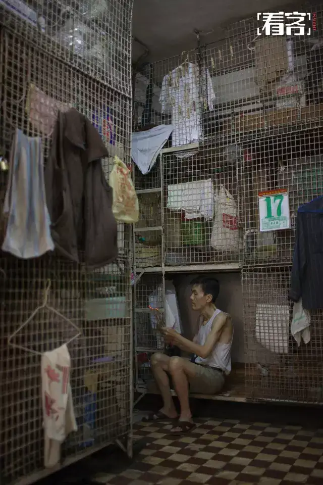 蜗居香港:我还没死,就住进了棺材里