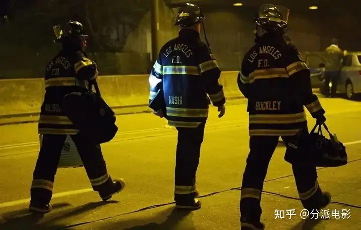 《紧急呼救第七季》豆瓣9.1,这大尺度神作终于回归!