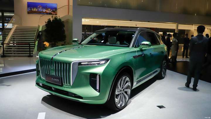 红旗e-hs9亮相北京车展,4秒破百,续航510公里,预售55万起 - 知乎