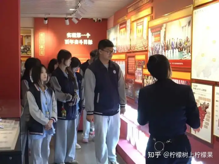 【红色校园】追寻红色足迹 汲取奋进力量 | 我校组织学生干部赴杭州党史馆开展研学!(图7)