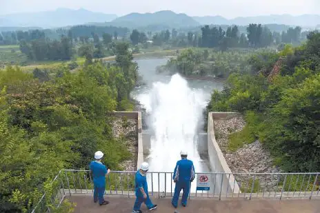 北京市——密云水库启动预泄洪水 提醒市民远离河道 确保自身安全