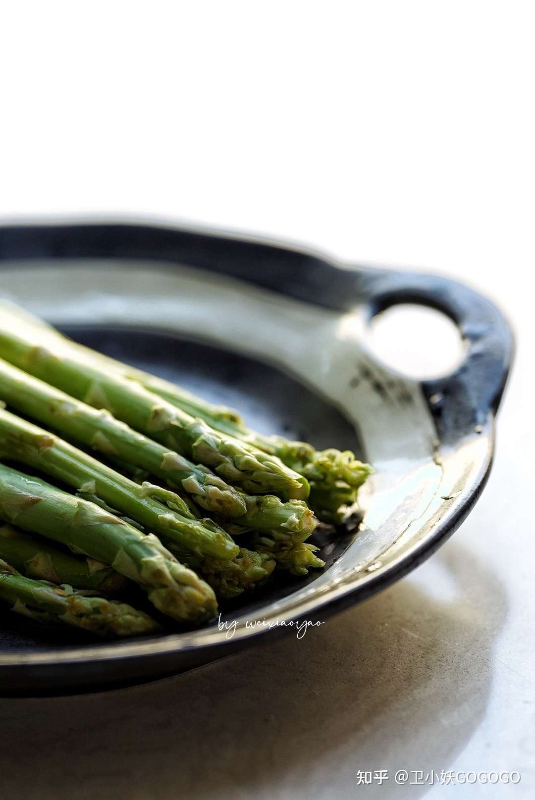 卫小妖gogogo 的想法: #万物皆可拌# 白灼芦笋 #食物美学# - 知乎
