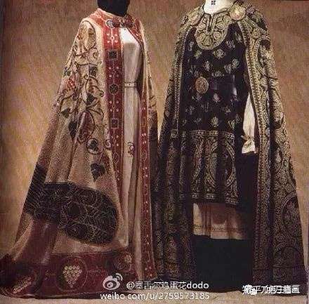 屁股下面的宝座还有背景窗子的参考,全部是有考据的拜占庭时期的物件