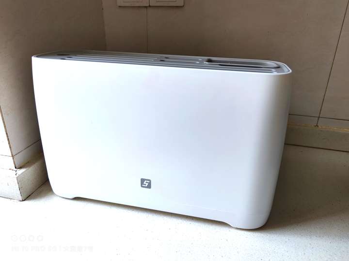 雷军推荐的厨房好物:FIVE智能刀筷砧板杀菌架,你会不会喜欢?