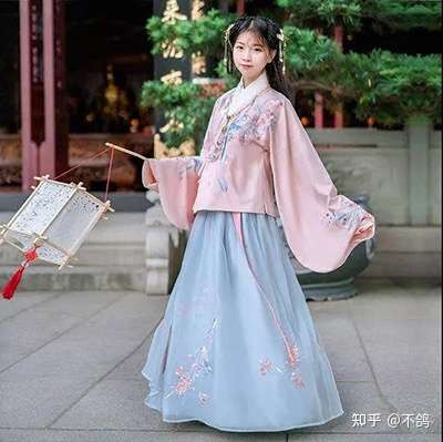 适合微胖女生的袄裙 历史原型汉服图片 知乎