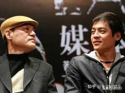 巍子和王紫逸巍子本身就是个老戏骨,儿子王紫逸也是虎父无犬子.