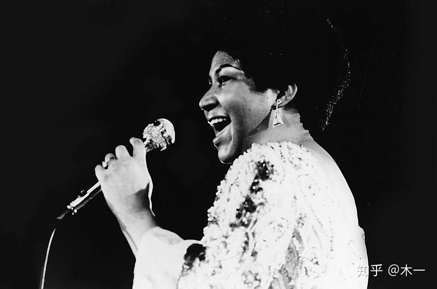 Aretha Franklin的声音 黑人女性追求平等的声音 知乎