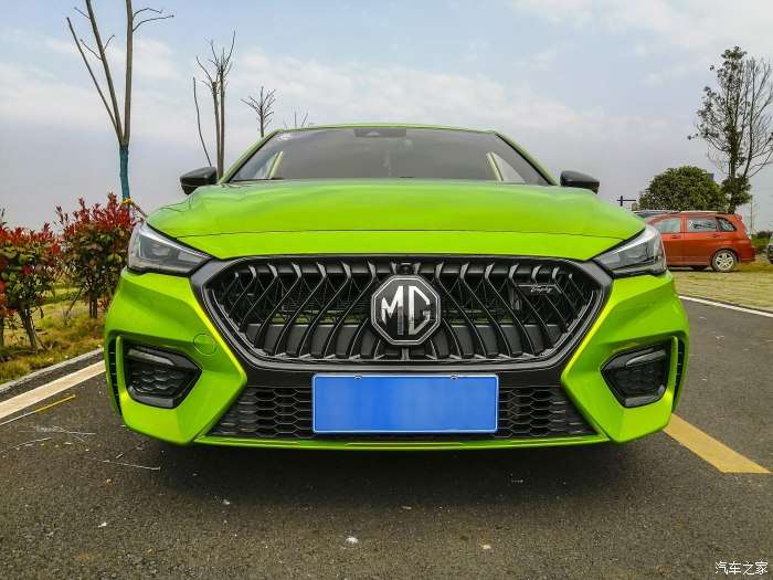 颠覆传统红叶绿车才是绝配 知乎