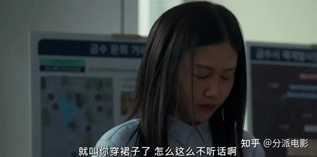 重口味R级异能剧,《家族计划》又疯又癫又幽默!