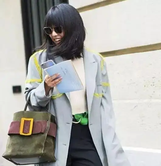 Margaret Zhang with the BOBBY 23 BOYY Bag  Street style bags, Boyy bag,  Street style