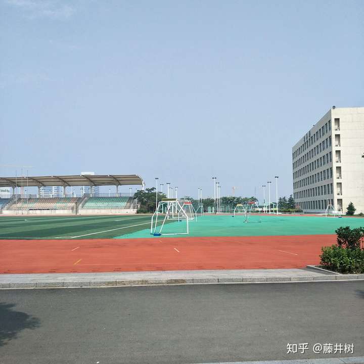 连云港海滨中学是个怎样的学校?