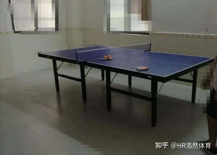 在家里放一个乒乓球桌需要多大的空间？