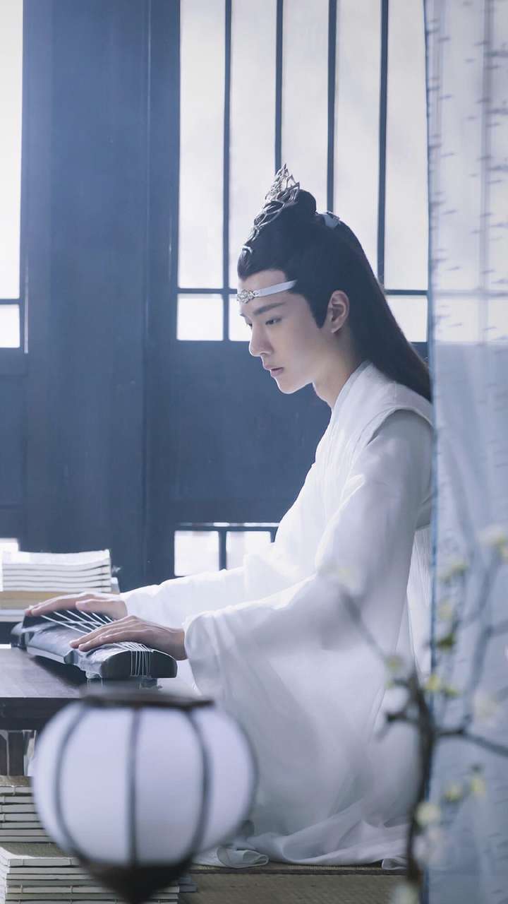 为什么王一博不像别的艺人那样宠粉("那样"是指那种方式)?