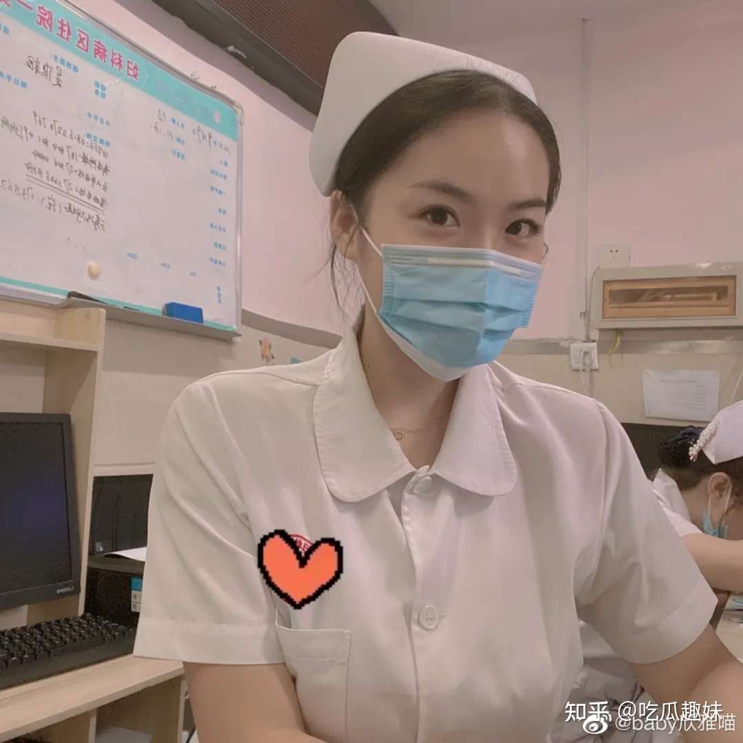 美女护士脱掉制服,却遭网友炮轰:现在的护士真会玩!-黑料社 美女护士脱掉制服,却遭网友炮轰:现在的护士真会玩!-黑料社