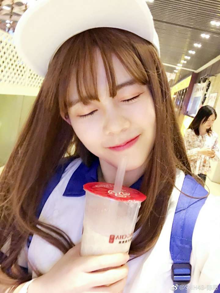 不过教练在snh48生涯应该也已经接近尾声了,愿陈思永远幸福平安.