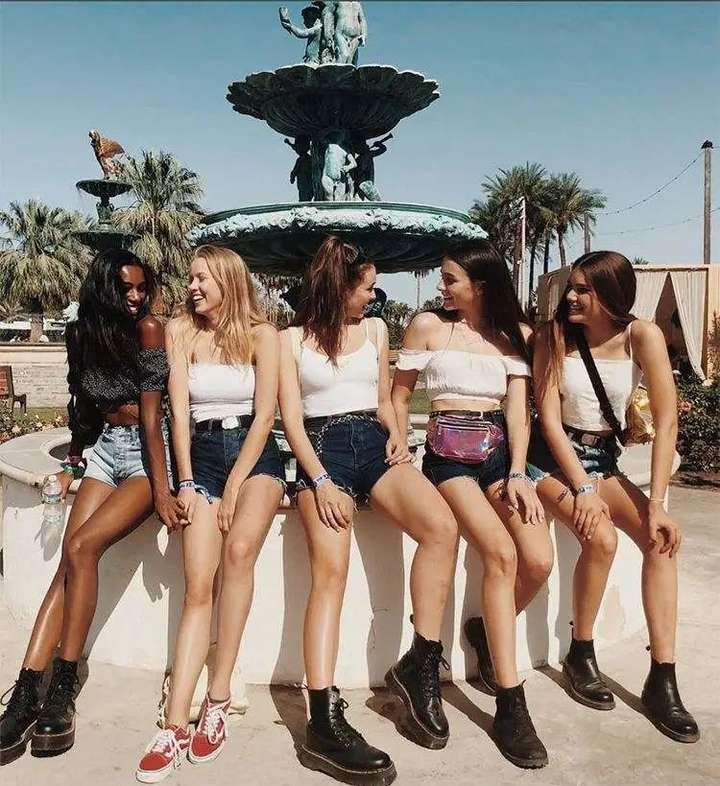 是谁在侮辱中国女孩的「性感」审美?11 是谁在侮辱中国女孩的「性感」审美?11